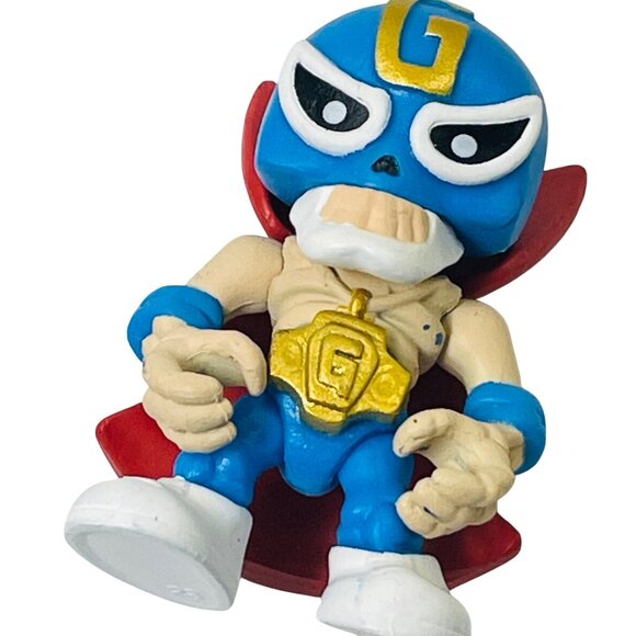 Moose Toys Treasure X Kings Gold Hunter El Lustro Figure With Staff and Shield - Picture 3 of 11